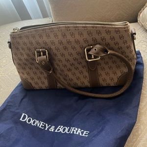 Dooney & Bourke